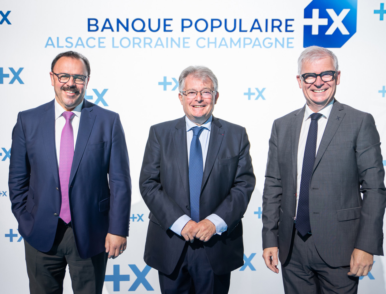 Thierry Cahn, le président du Conseil d'administration de la BPALC entouré de Dominique Wein, "récent" ancien directeur général et Dominique Garnier, son successeur.