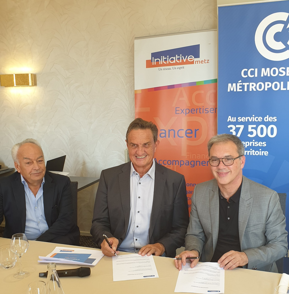 Lors de la signature de la convention de partenariat entre la CCI Moselle et Initiative Metz. (c) Initiative Metz. 