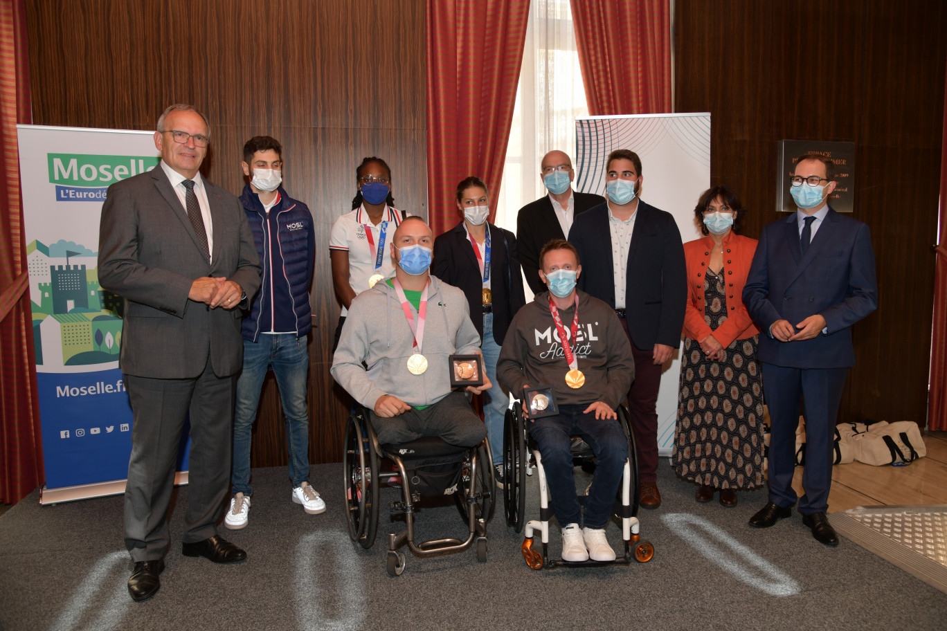 Le président du département, Patrick Weiten, a reçu les sportifs mosellans des Olympiades de Tokyo. (c) CD 57.