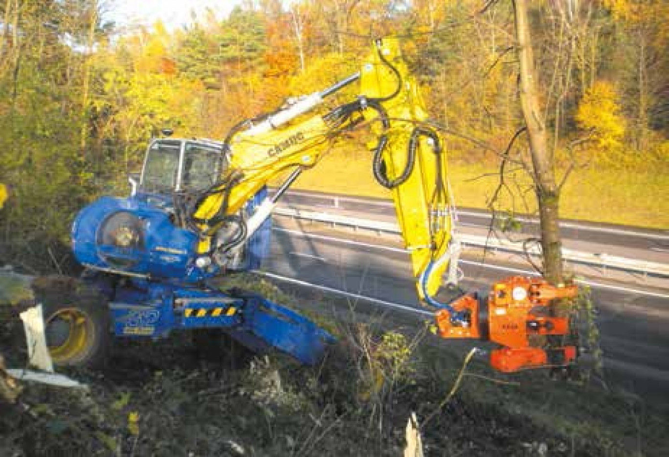 Le groupe Sepa, spécialisé dans l’entretien d’espaces verts et d’infrastructures routières, vient d’accueillir dans son parc des «pelles araignées». La première utilisation vient de se dérouler à hauteur de Toul sur une portion gérée par Autoroute Paris-Rhin-Rhône.