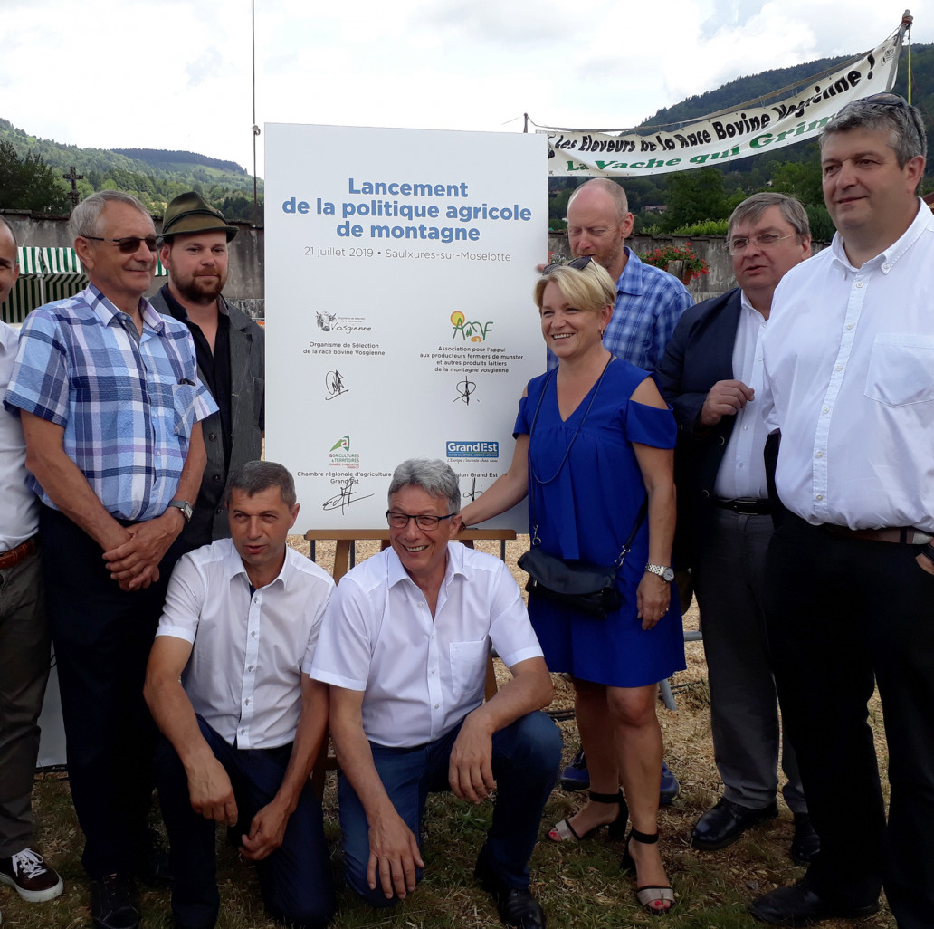 crédit : Région Grand Est 
L’exécutif régional vient de lancer officiellement, le 21 juillet à la Fête de la Vosgienne à Saulxures-sur-Moselotte, sa politique agricole de montagne. 
